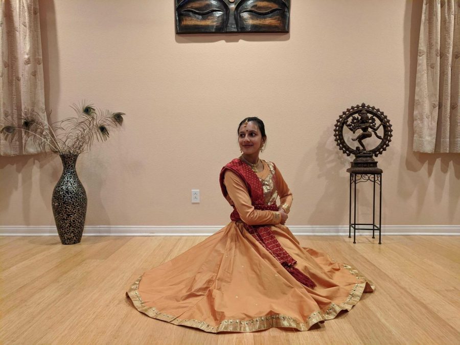 Mesina performs Kathak dance for RaiseforHelp fundraiser