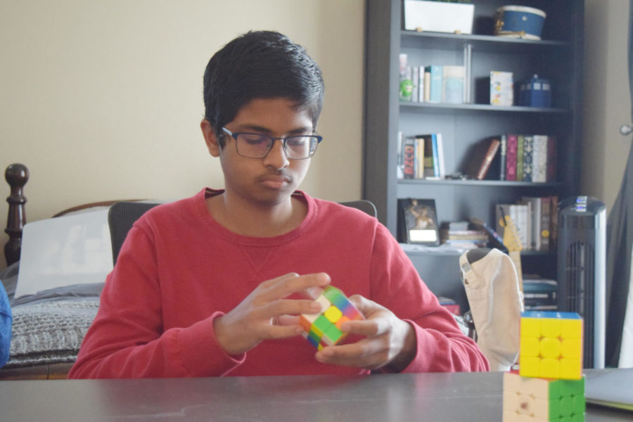 Das solves Rubiks cube in 6 seconds