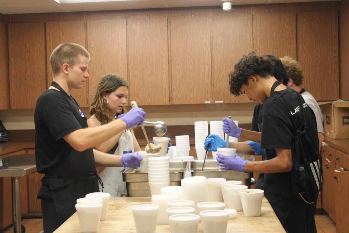 Westview students serve soup to the unhoused community of San Diego at the First Presbyterian Church, Oct 8. Young Life members have worked with Ladle Fellowship for two years. 
