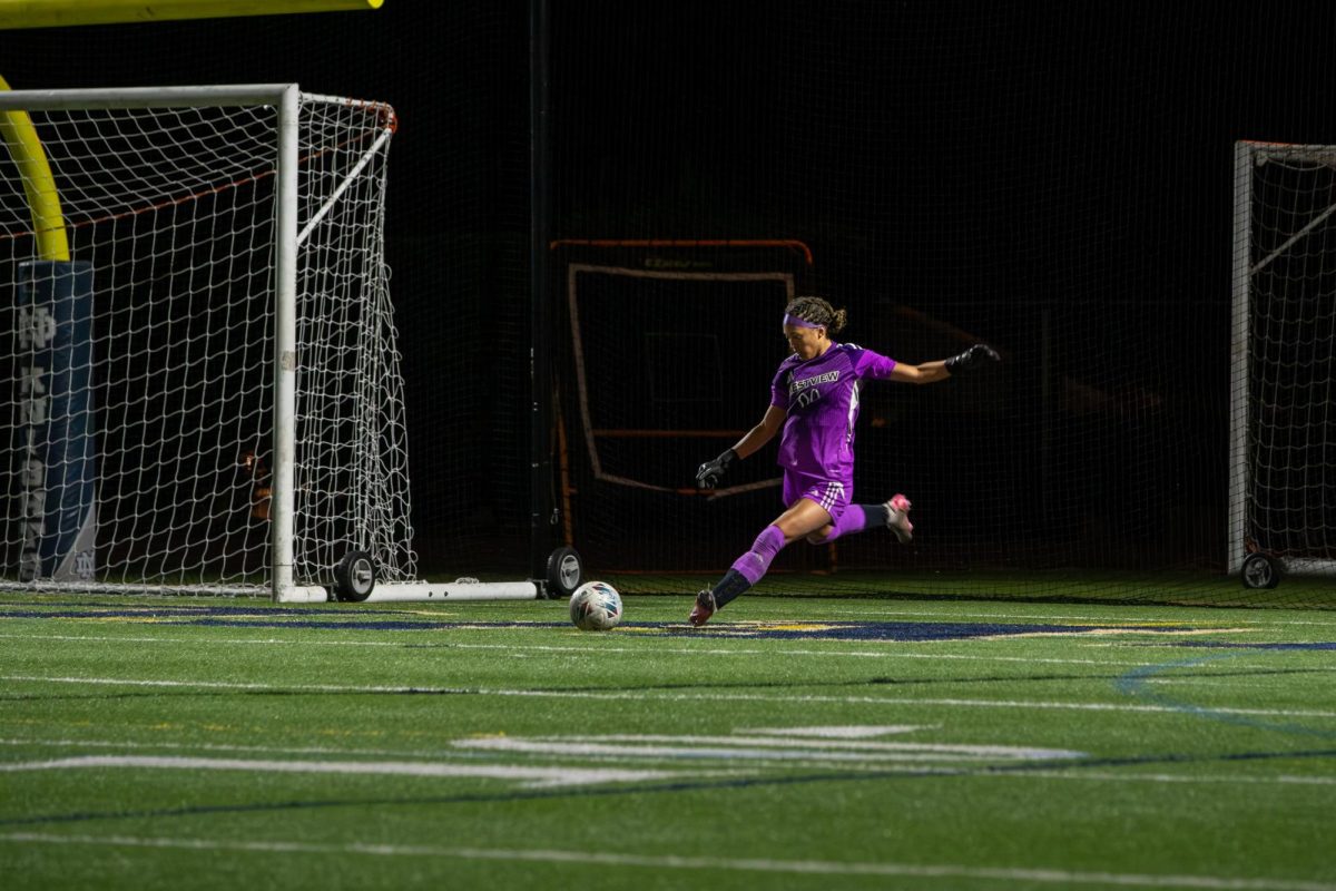 London Davis: California State University, Bakersfield